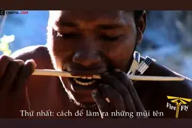 非洲猎人自制弓箭打猎，最后烘烤，这才是自由自在的生活！图片