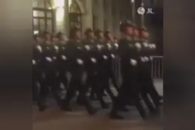 印度仪仗队跟解放军在一起，是来搞笑的吗？图片
