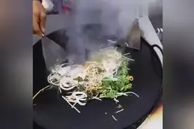 街边的菜卷饼小吃做法！绝对的中国特色！图片