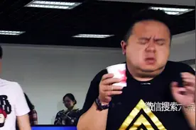 土豪不顾颜面，公司大跳鸟叔神曲图片