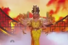 当千手观音出现在国外舞台回事怎样，看看他们的表情就懂了！图片