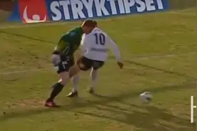 不甘寂寞的心！门将们各种风骚过人戏耍对方球员大合集图片