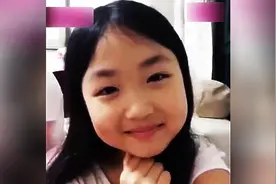 哎哟我天啊，小萝莉你这表情也太没谁了，必须满分啊！图片