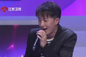 《看见你的声音》韩庚现场唱《无所谓》  全能男神获封“韩坤”图片