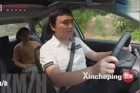城市低速开车，真的不用系安全带吗，看看事实怎样？视频封面