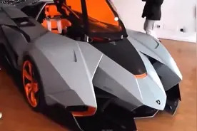 这辆价值1亿2000万的兰博基尼，车主是怎么上车的？