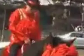 长春今日结婚多，复古婚礼新郎骑大马图片