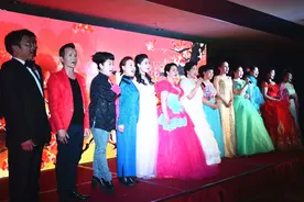 湖北襄阳栓铨歌友会举办阎肃作品演唱会图片