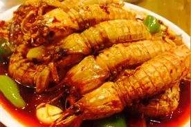 饭店的香辣皮皮虾红而透亮、麻辣鲜香的秘诀是什么，你知道吗？图片