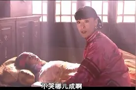 刚出生的孩子怎么打都不哭，还越打越笑，真是奇了视频封面
