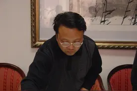 郭勇心中的田原：双手篆刻倒书第一人 曾在外事活动中为国宾表演图片