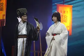 刚被网友质疑整惨了脸，她居然还敢来演小乔图片