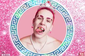 巨汉痴迷粉色hellokitty 恋上粉色马桶的男星真不娘吗图片