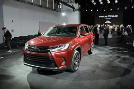 上下通杀大众途观和福特锐界，新汉兰达配置让人无法拒绝图片