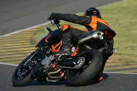 摩托车保养的小技巧，让你的爱车永葆活力图片