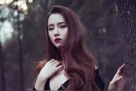 还记得北体大校花付佳美吗？她最近变身神秘吸血鬼啦，太火辣！图片