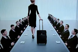 这些生肖女，嘴上很强硬，内心却柔弱，渴望被男人关怀图片