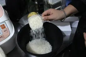 回家煮两锅试试，米家压力IH电饭煲开箱首测图片
