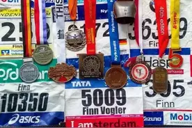 他是一位德国帅哥，因为跑步在Instagram上获得了51万图片