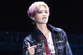 鹿晗演唱会上的服装搭配，你更喜欢哪一套？图片