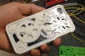 3D打印机打印手机壳（教程），安卓苹果再也不裸奔了图片