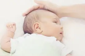 说说关于婴儿囟门闭合的相关知识图片