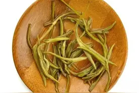 泡完茶别丢了，茶叶渣清洁小技巧图片