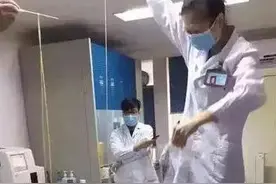 男子体内取出5米长寄生虫！竟然和这个习惯有关....图片