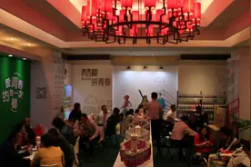 青春椰惊艳2016年成都春季糖酒会图片
