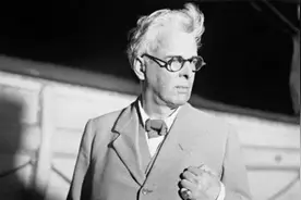 文丨论备胎的自我修养图片