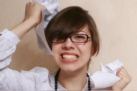 不要再被广告忽悠了，保健品到底该怎么吃？！图片