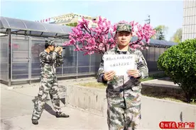 毕业季:军校学员手书强军誓言图片