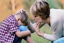 养育男孩子 不能让他“娘”性十足图片