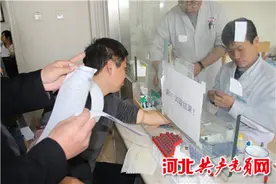 魏县连续25年免费为优秀专业技术拔尖人才体检图片