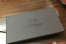 女王的新宠Daniel Wellington腕表和那些漂亮的NATO（尼龙）表带图片