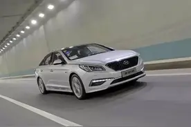 口碑说车第9期摘下屌丝三宝的帽子！聊现代索纳塔九图片