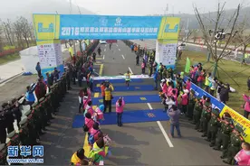 新华网无人机航拍溧水国际山地半程马拉松赛图片