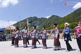 独具特色的水族婚礼图片
