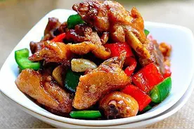 柱侯鸡图片