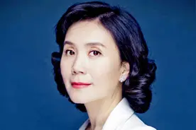 严晓频一改温柔形象 演绎优雅丈母娘视频封面