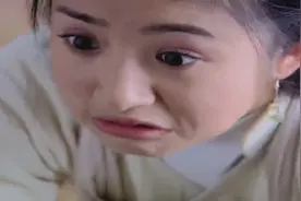 小七受罚被打板子还各种开心，不料法术失效小七懵逼了视频封面