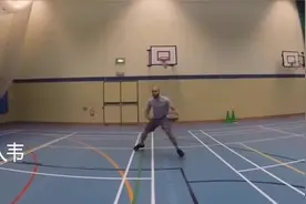 篮球科普教程！2017国际篮联最新走步规则，超详细解读跳步规则视频封面