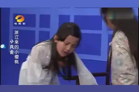 《白蛇传》中的小戏骨钟奕儿，以身试戏教小樱桃怎么演好白素贞