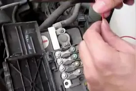 车辆安装GPS定位追踪器，不仅仅是为了防盗哦，老司机教你安装视频封面