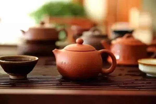 在秋天，清朝的皇帝和皇后，都喝这四种药茶