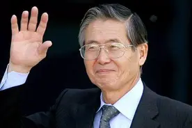 美国国务卿访问南美时指责中国，秘鲁总统怼得他哑口无言视频封面