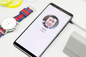 到底人脸解锁安全否？vivo X20 用一张照片能够解锁吗？试试就知