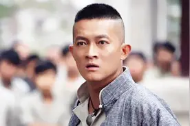 神似陈冠希的杨志刚为何与亲哥郭靖宇不是一个姓？视频封面