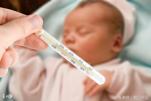 宝宝发烧别着急忙慌去医院，这些情况在家就能护理！