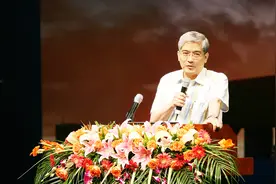 郎咸平：我搞不明白，印度耕地面积比中国多40%，粮食却还要进口视频封面